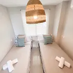 Cozy With Large Terrace Apartment *