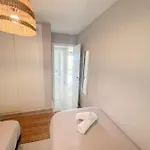 Cozy With Large Terrace Apartment