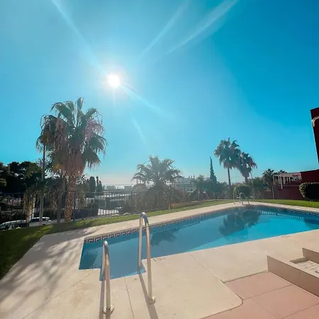 Cozy With Large Terrace *