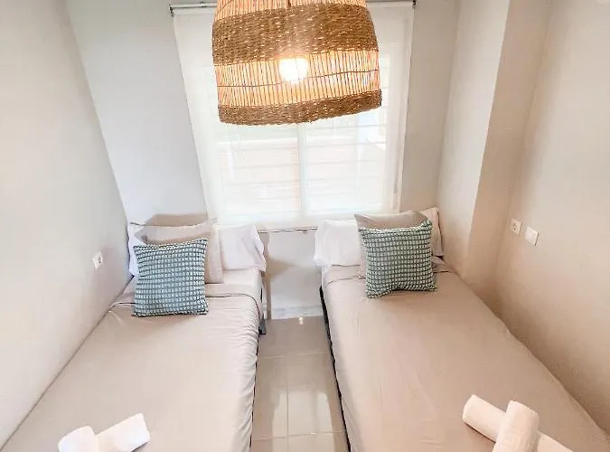 Cozy With Large Terrace Appartement *