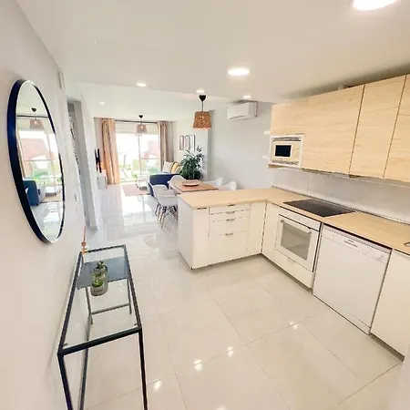 Cozy With Large Terrace