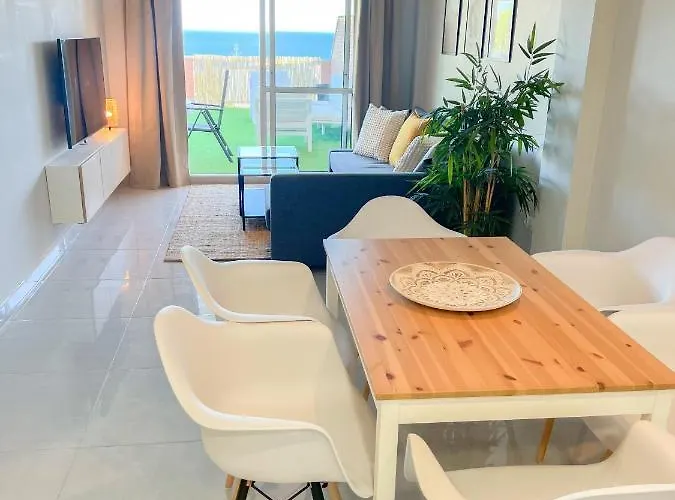 Appartamento Cozy With Large Terrace